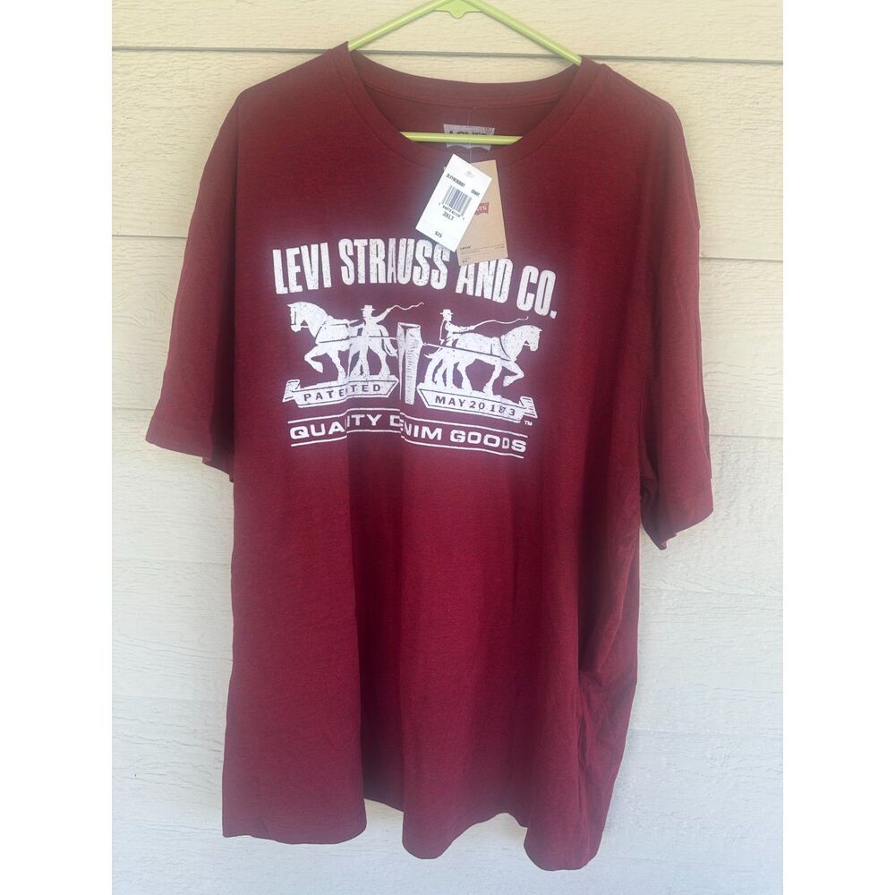 NWT Levi's Men's Big & Tall Two Horse Graphic Tee Burgundy - Size 3XLT